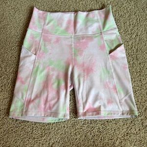 Fabletics PureLuxe Shorts 6” inseam size medium